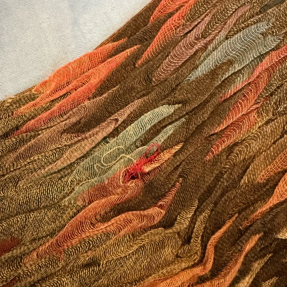Multicolor Textured Scarf with Fringe